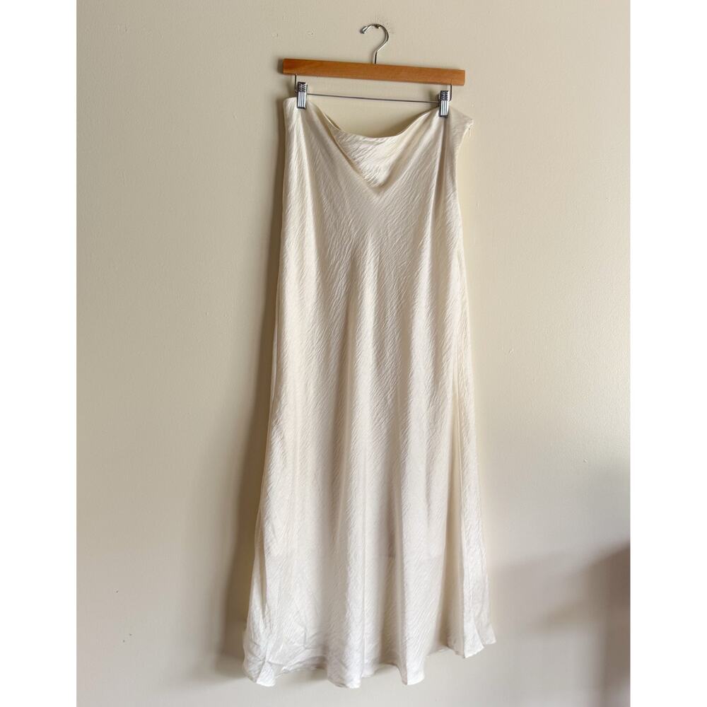 Steve Madden Cream Champagne Satin Lined Trumpet Maxi Skirt XL NWT